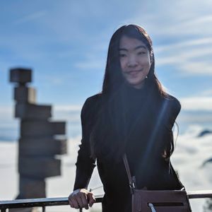 Meet your Posher, Joelle